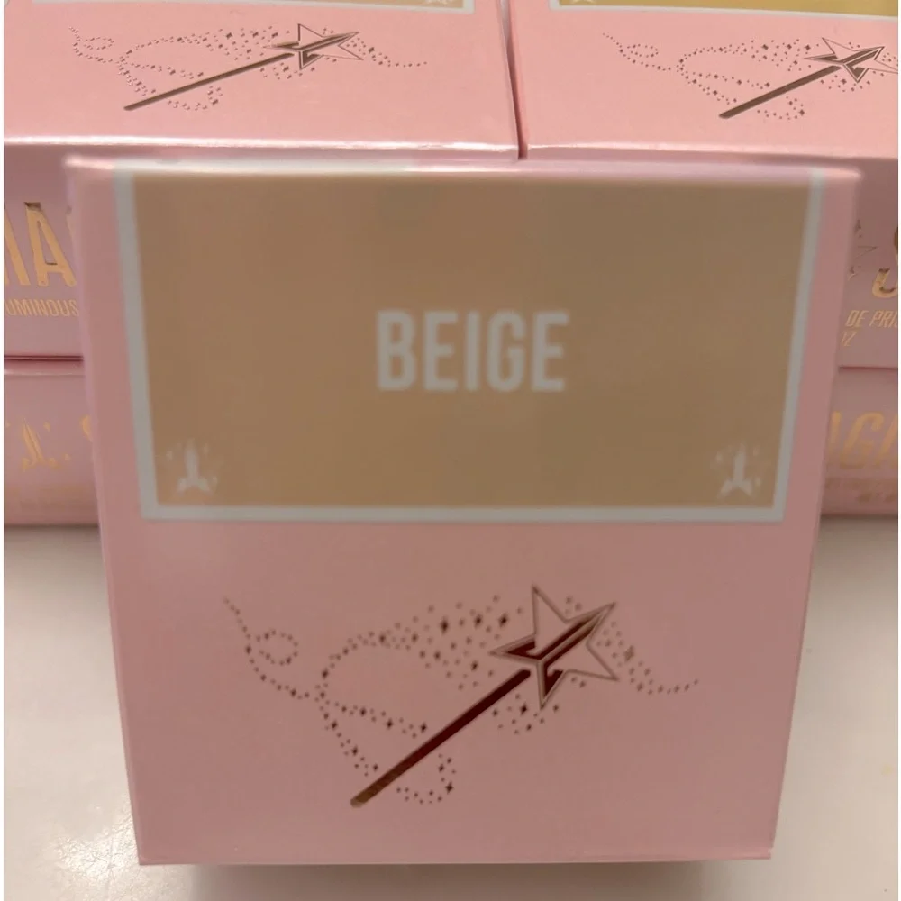JEFFREE‎ STAR: Magic Star Luminous Setting Powder in Beige